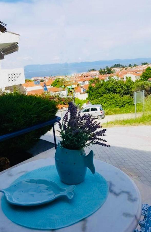 Pine & View Apartment Pefkochori Bagian luar foto