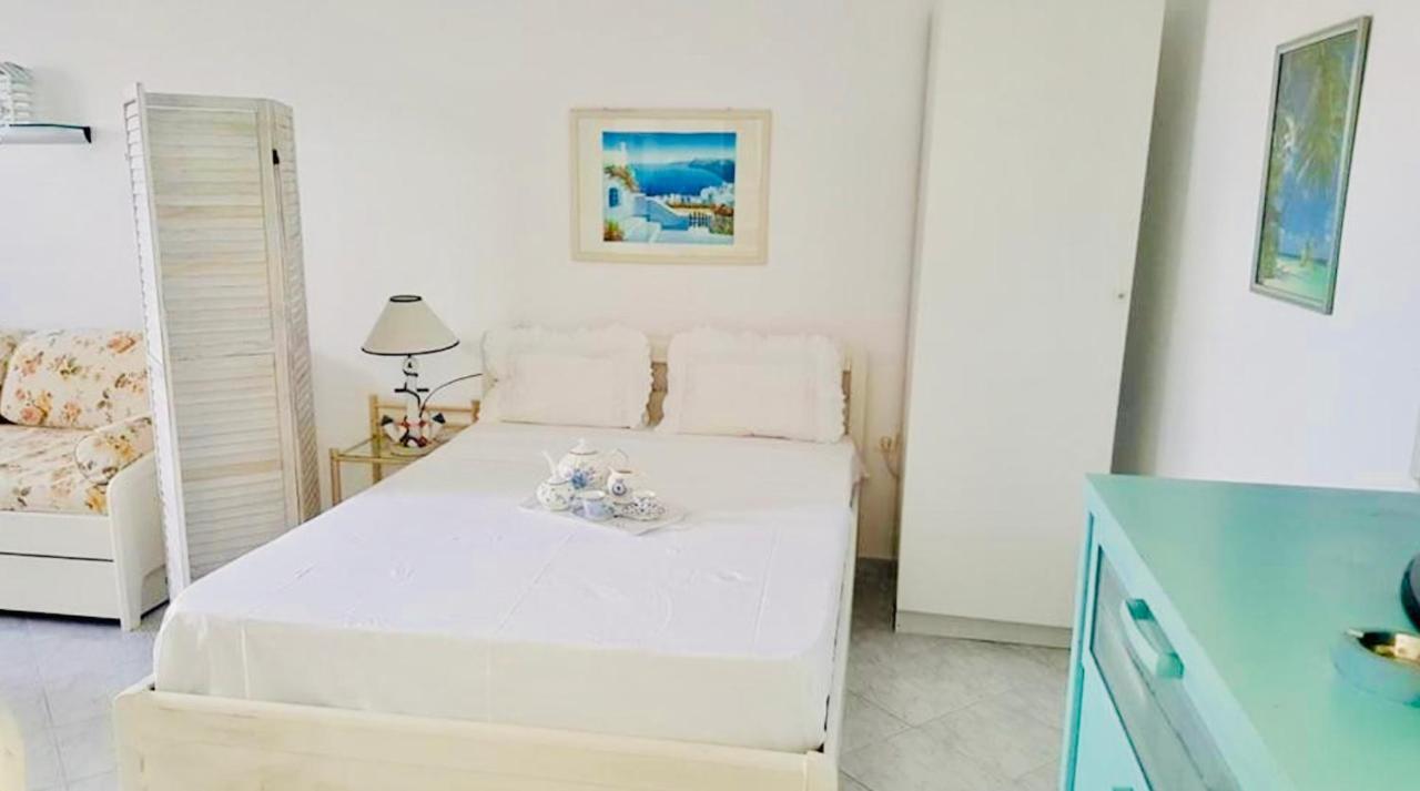 Pine & View Apartment Pefkochori Bagian luar foto