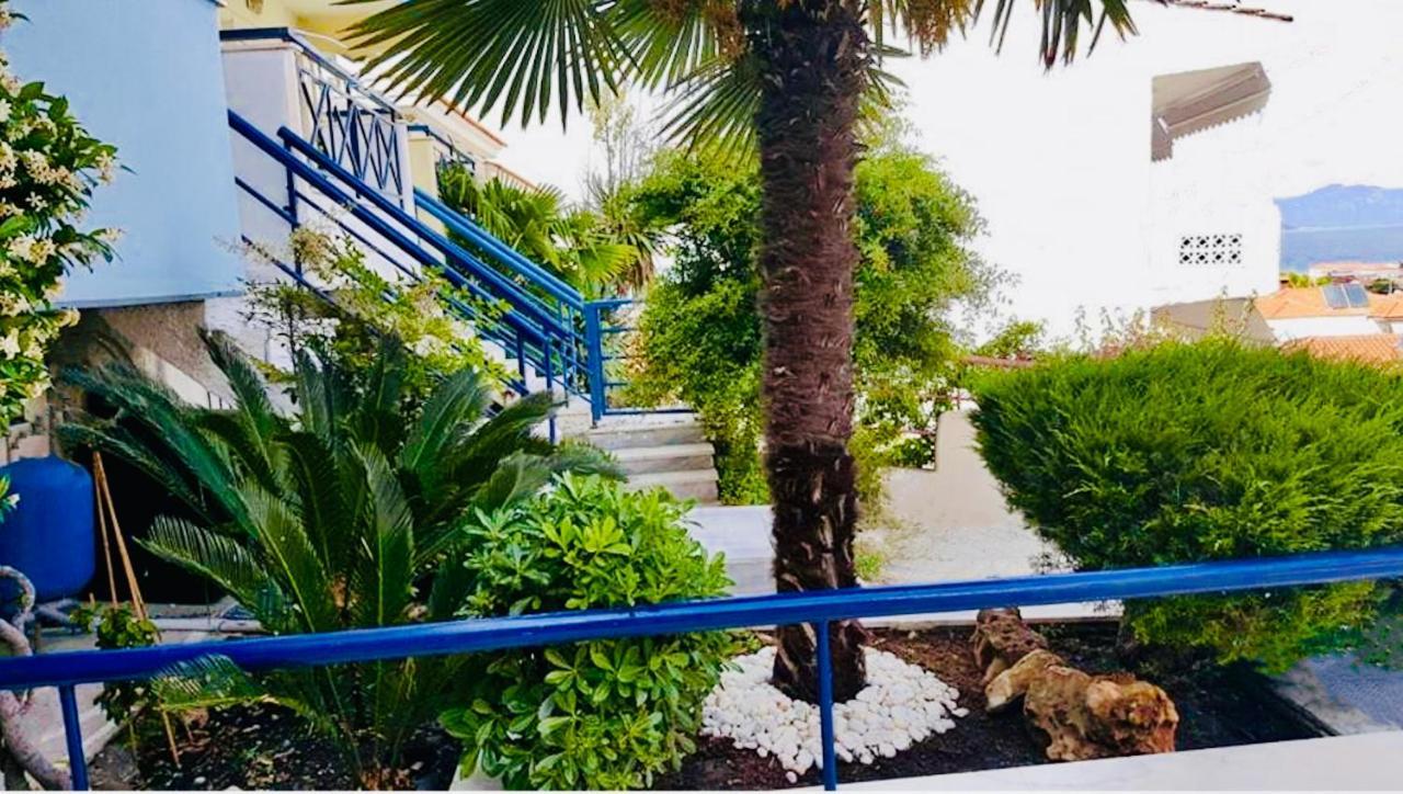 Pine & View Apartment Pefkochori Bagian luar foto
