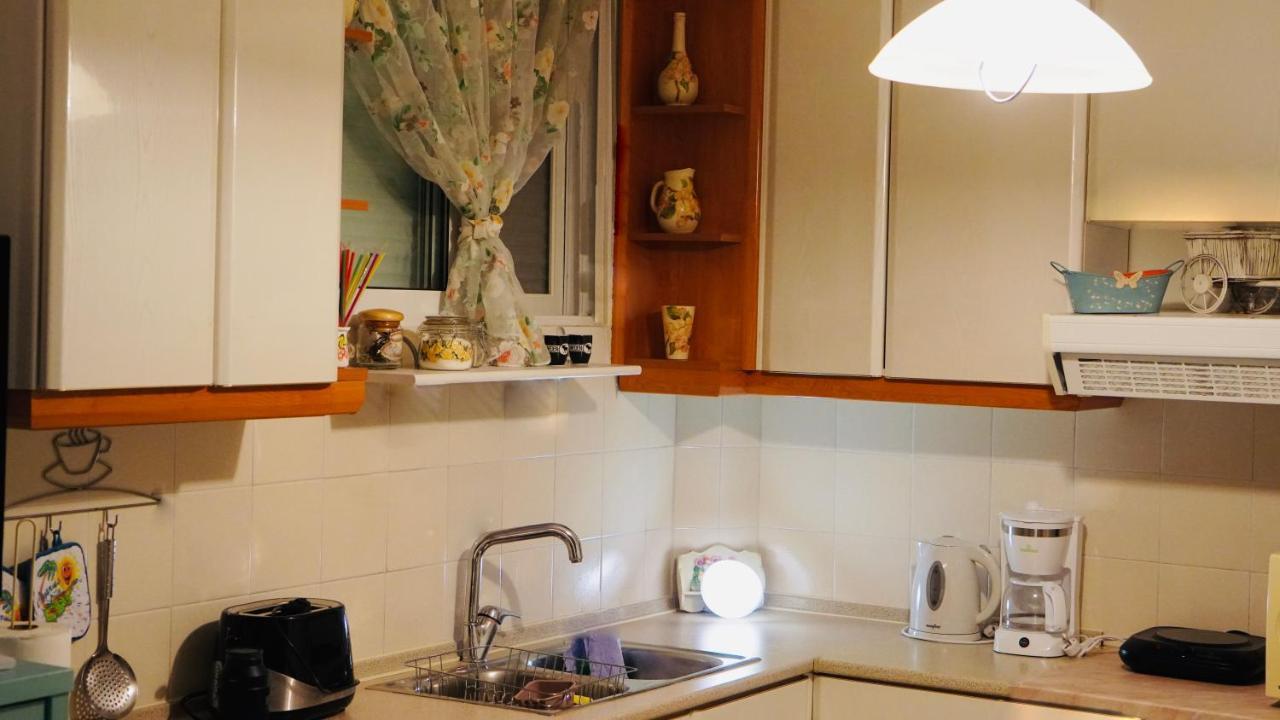Pine & View Apartment Pefkochori Bagian luar foto