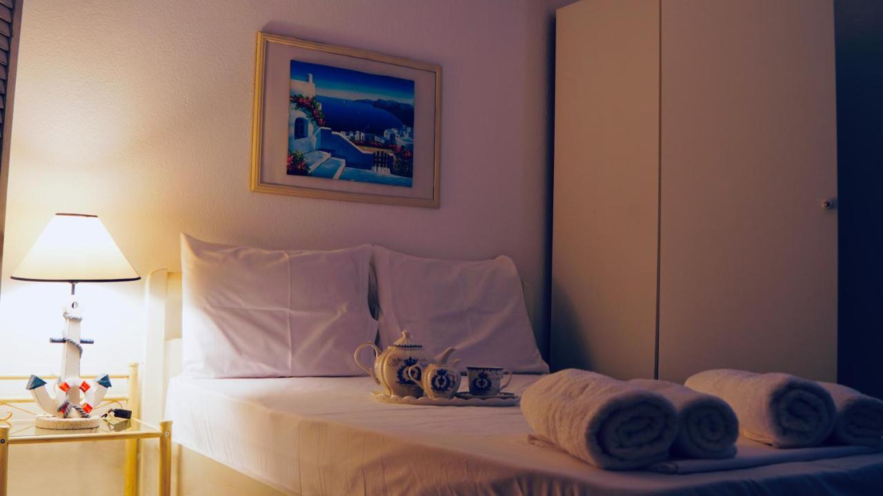 Pine & View Apartment Pefkochori Bagian luar foto
