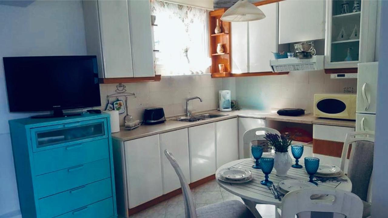 Pine & View Apartment Pefkochori Bagian luar foto