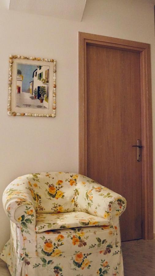 Pine & View Apartment Pefkochori Bagian luar foto